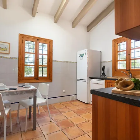 Pintat Villa *