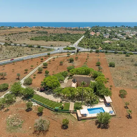 Pintat Villa